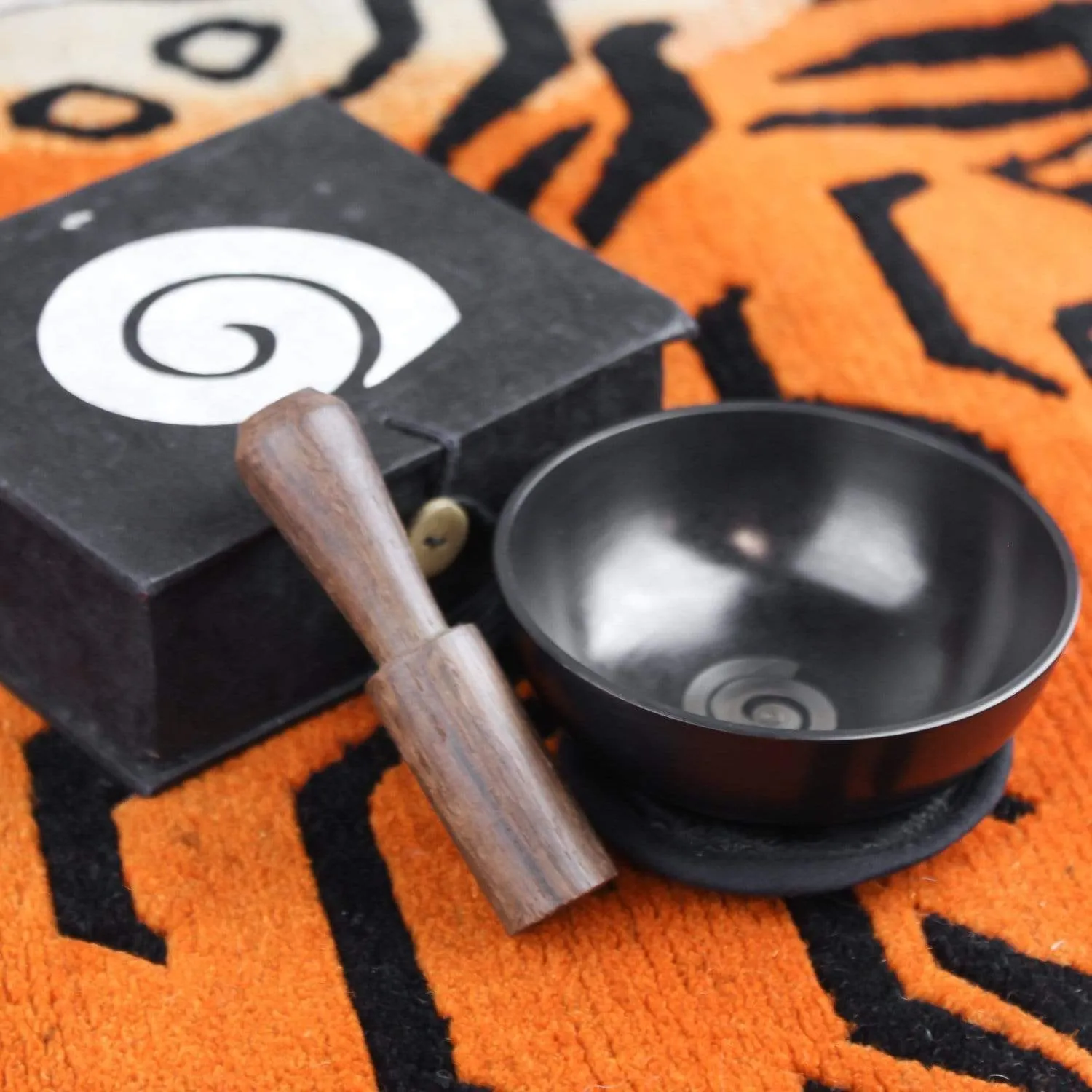 Black Spiral Singing Bowl Gift Set