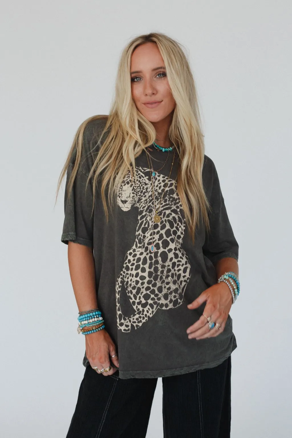 Cheetah Graphic Tee - Iron