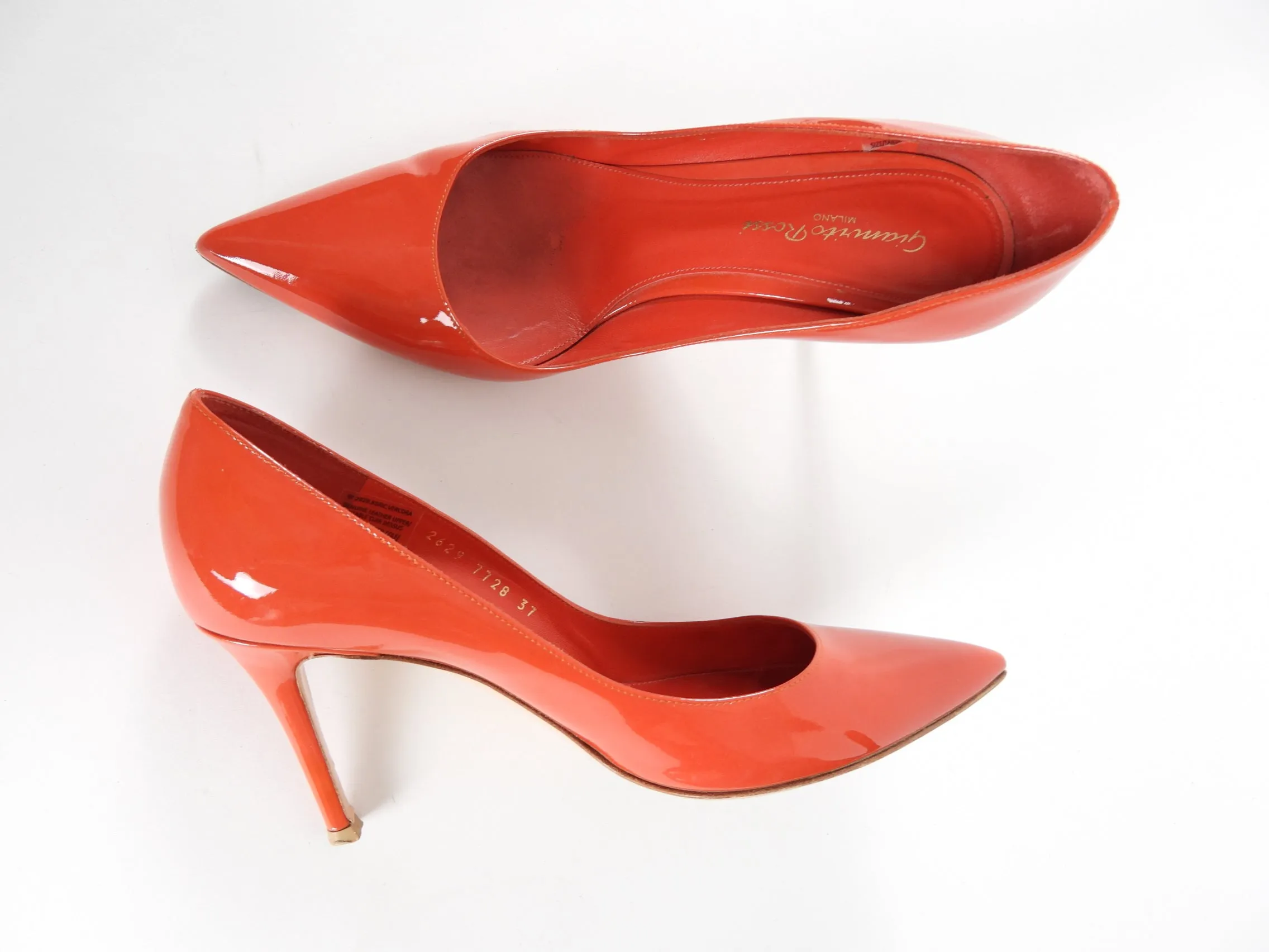 Gianvito Rossi Coral Red Patent Leather Pump - 7.5